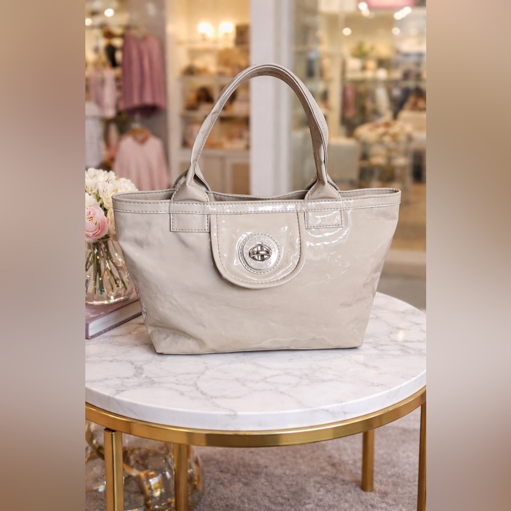 Marc by Marc Jacobs Tote-ally Patent Tote